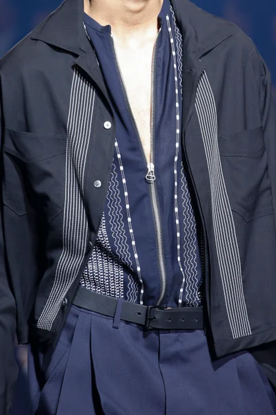 Look 51